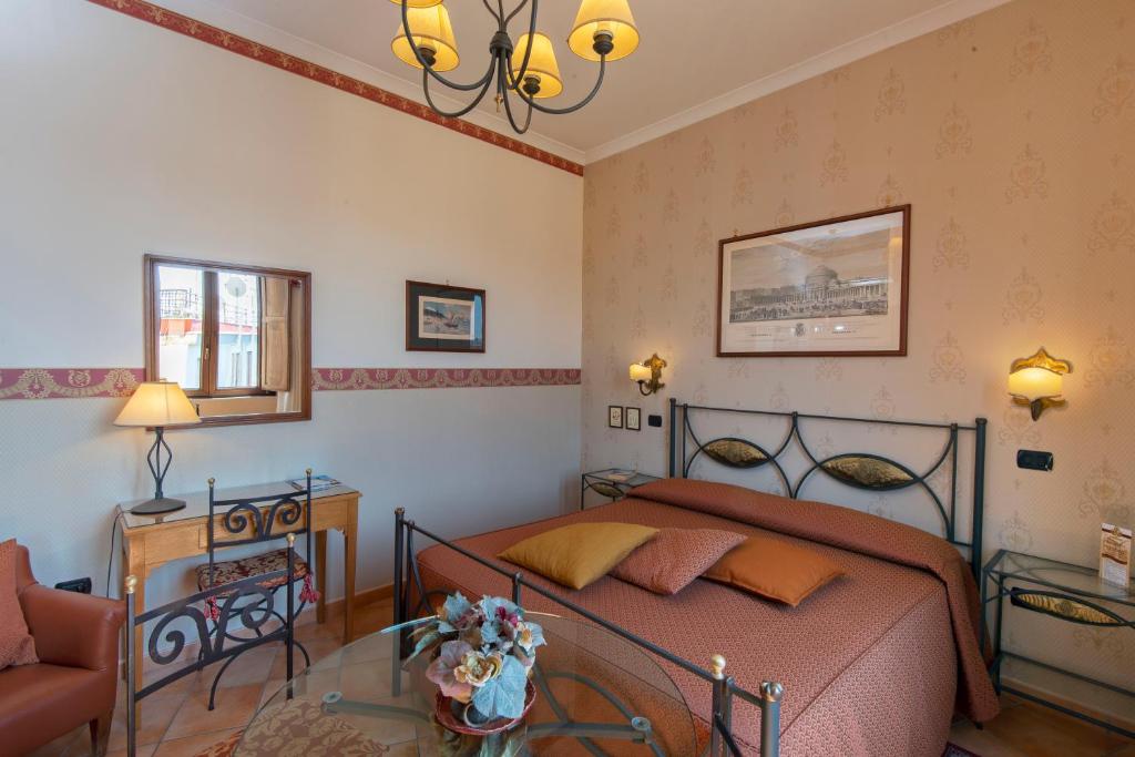 Pinto-Storey Hotel