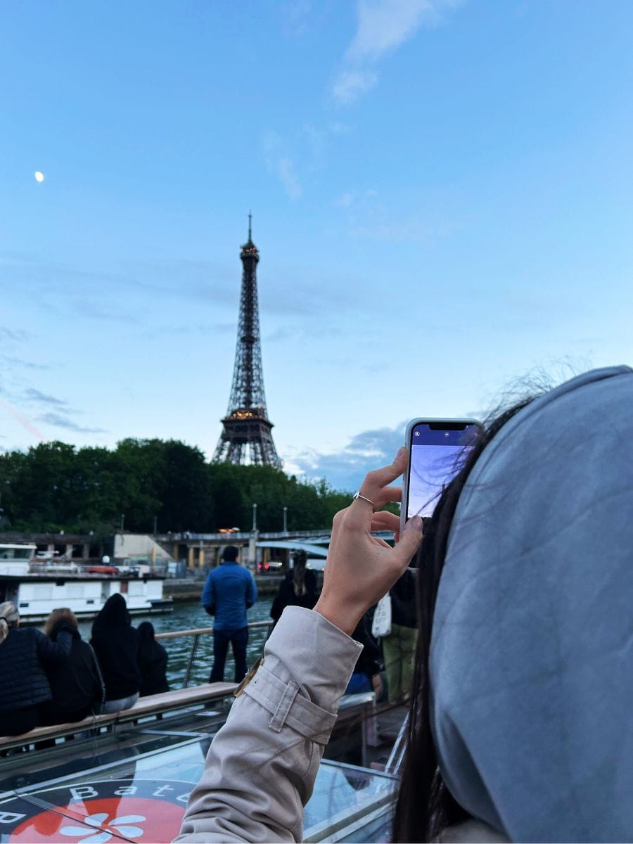 Fyndee vs autres applications de voyage ou de découverte