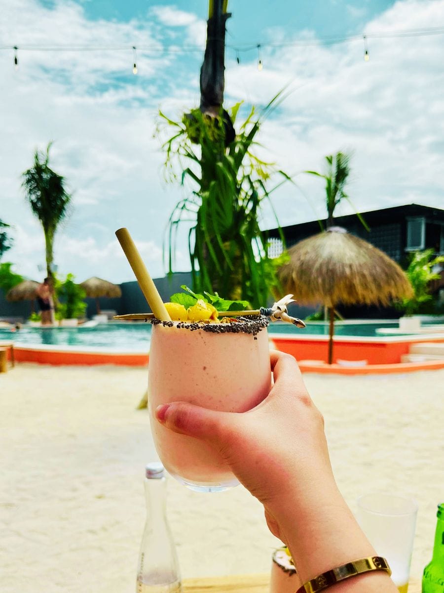 Clubs de plage où sortir à Cancun pour danser les pieds dans le sable