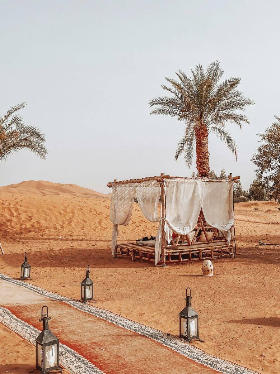 Dormir dans le désert à Merzouga est-il dangereux